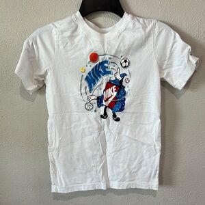 Nike Kids White Graphic T-Shirt